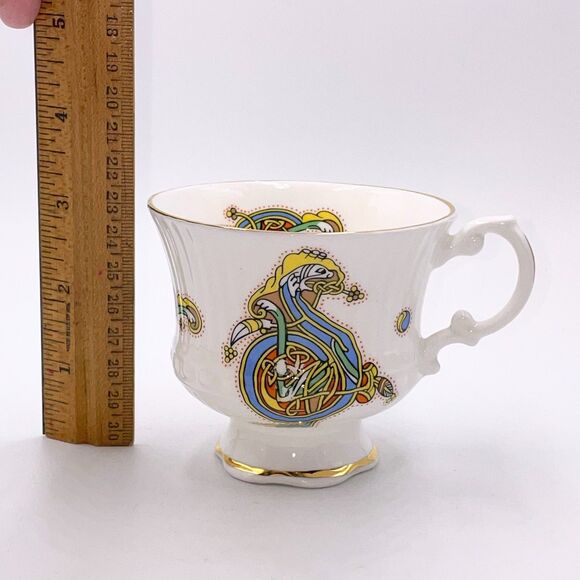Royal Tara Book of Kells Letter D Teacup Celtic Knot Fine Bone China Ireland - Picture 9 of 10